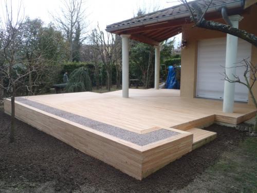 Terrasse en Mélèze - kit de 4.5m²