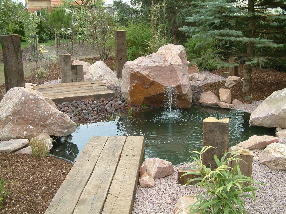 Réalisation de bassins d'agrément et de piscines naturelles