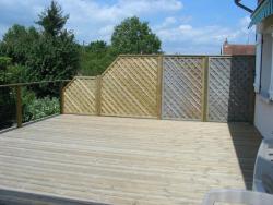 Terrasse Dallage pierre bois mélèze pin classe 4 collstrop combier paysage-aquatique-71–Aménagement-extérieur-étude-paysagiste-Macon-Chalon–Louhans–Charolles–Cluny–Paray–LeCreusot-Montceau