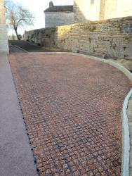 Accès–allée–cours–terrasse-perméable–drainant–pavage–béton- combier-paysage-aquatique-71–Aménagement-extérieur-étude-paysagiste-Macon-Chalon–Louhans–Charolles–Cluny–Paray–LeCreusot-Montceau