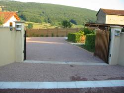 Accès–allée–cours–terrasse-perméable–drainant–pavage–béton- combier-paysage-aquatique-71–Aménagement-extérieur-étude-paysagiste-Macon-Chalon–Louhans–Charolles–Cluny–Paray–LeCreusot-Montceau