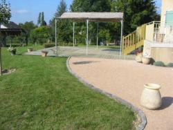Accès–allée–cours–terrasse-perméable–drainant–pavage–béton- combier-paysage-aquatique-71–Aménagement-extérieur-étude-paysagiste-Macon-Chalon–Louhans–Charolles–Cluny–Paray–LeCreusot-Montceau
